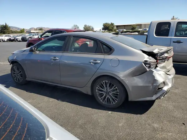 3KPF54AD2NE473689 2022 KIA FORTE - Image 2