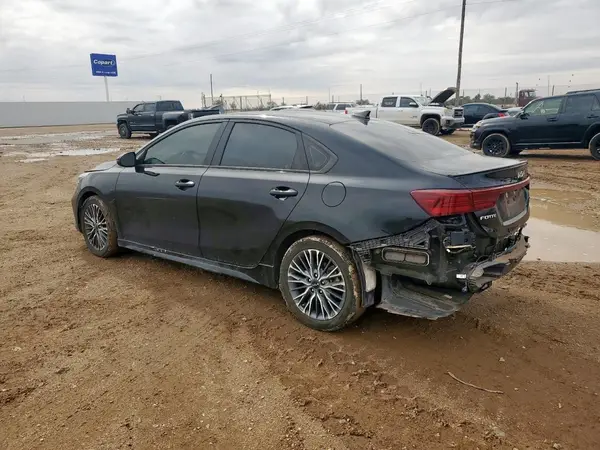 3KPF54AD2NE478567 2022 KIA FORTE - Image 2
