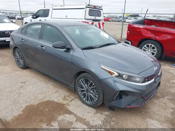 3KPF54AD2NE478780 2022 KIA FORTE - Image 1