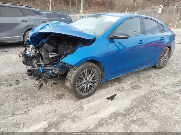 3KPF54AD2NE479119 2022 KIA FORTE - Image 2