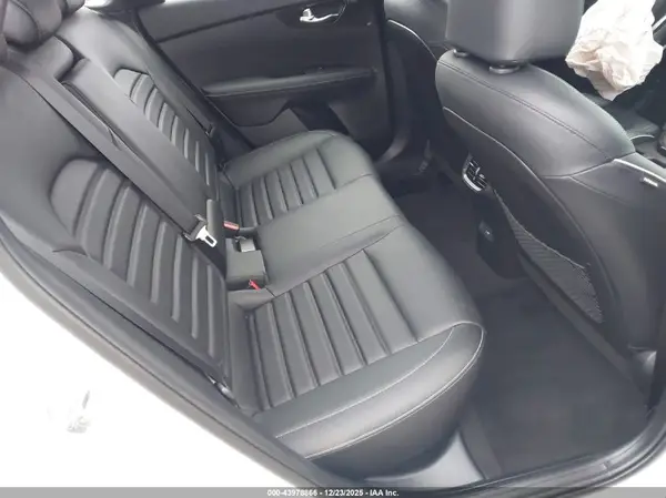 3KPF54AD2NE483459 2022 KIA FORTE - Image 8