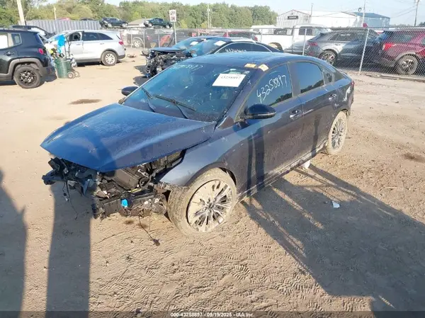 3KPF54AD2NE484532 2022 KIA FORTE - Image 2