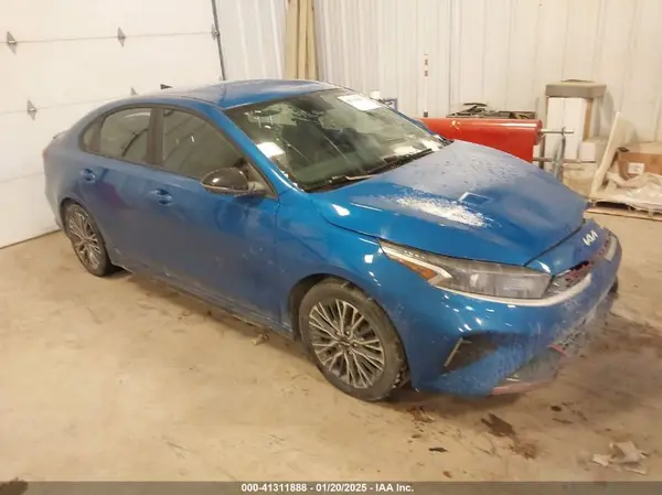 3KPF54AD2NE485485 2022 KIA FORTE - Image 1