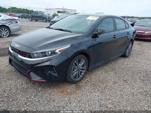 3KPF54AD2NE489522 2022 KIA FORTE - Image 2