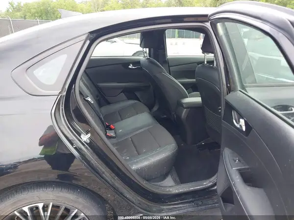 3KPF54AD2NE489522 2022 KIA FORTE - Image 8