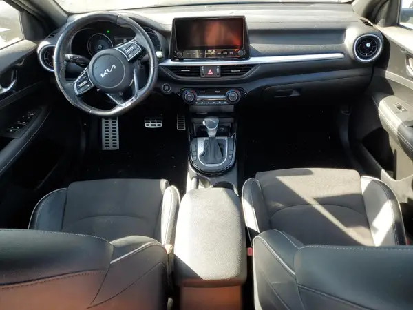 3KPF54AD2NE490590 2022 KIA FORTE - Image 8
