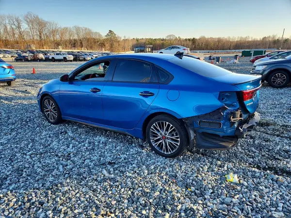 3KPF54AD2NE490881 2022 KIA FORTE - Image 2