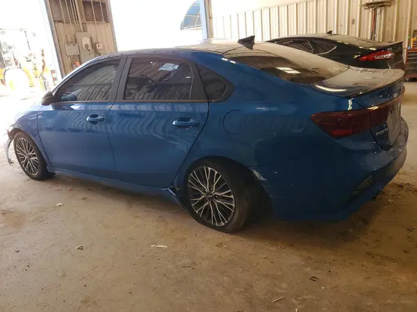 3KPF54AD2NE491609 2022 KIA FORTE - Image 2