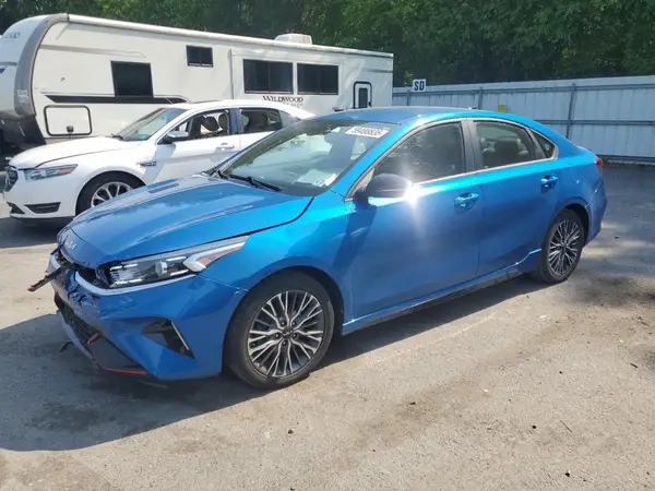 3KPF54AD2NE493182 2022 KIA FORTE - Image 1