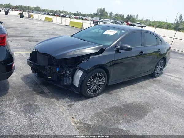 3KPF54AD2NE498026 2022 KIA FORTE - Image 2