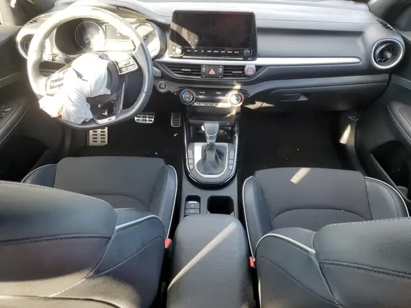 3KPF54AD2NE501748 2022 KIA FORTE - Image 8