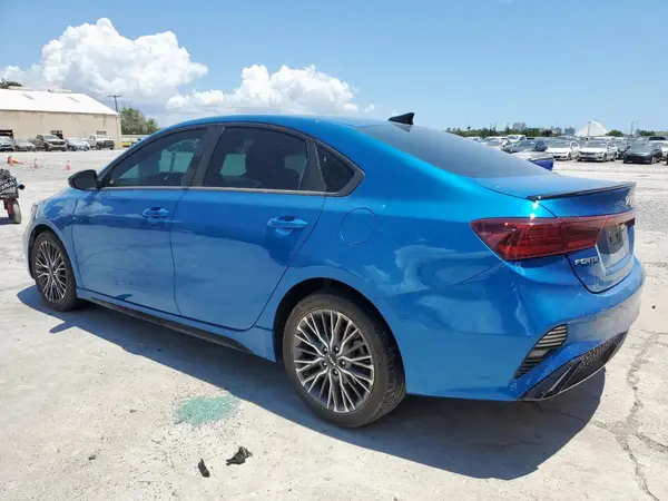3KPF54AD2NE504181 2022 KIA FORTE - Image 2