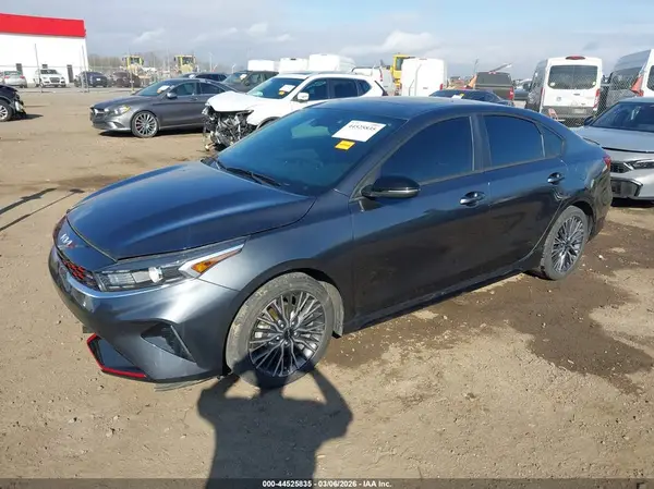 3KPF54AD2NE506609 2022 KIA FORTE - Image 2