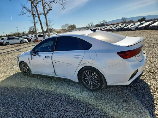 3KPF54AD2NE507517 2022 KIA FORTE - Image 2