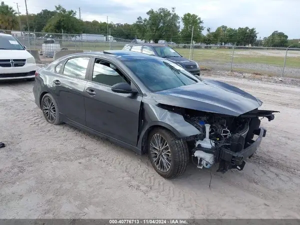 3KPF54AD2PE513935 2023 KIA FORTE - Image 1