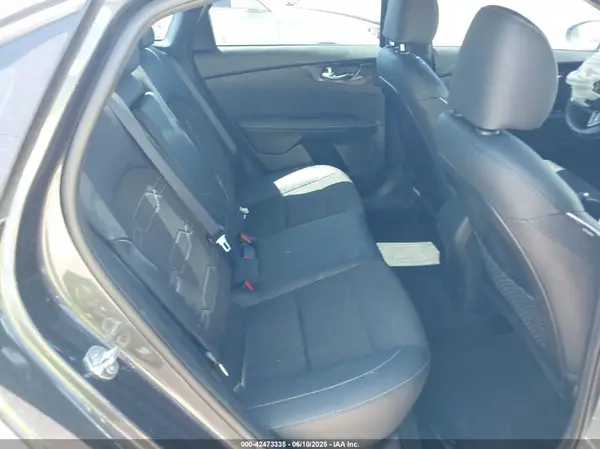 3KPF54AD2PE515734 2023 KIA FORTE - Image 8