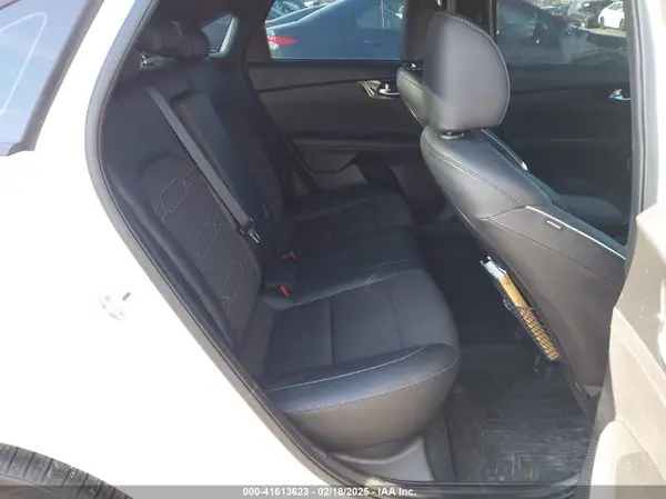3KPF54AD2PE516771 2023 KIA FORTE - Image 8