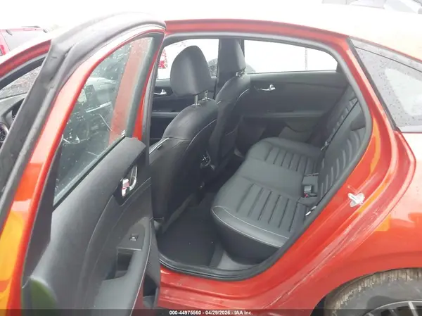 3KPF54AD2PE527138 2023 KIA FORTE - Image 8