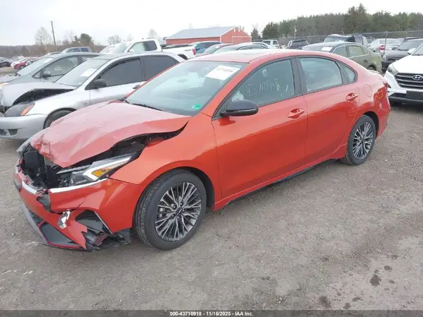 3KPF54AD2PE527639 2023 KIA FORTE - Image 2