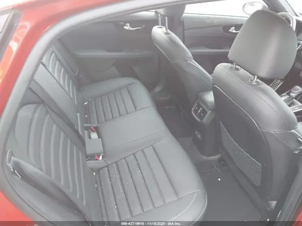 3KPF54AD2PE527639 2023 KIA FORTE - Image 8