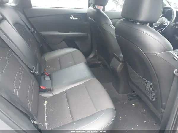 3KPF54AD2PE528418 2023 KIA FORTE - Image 8