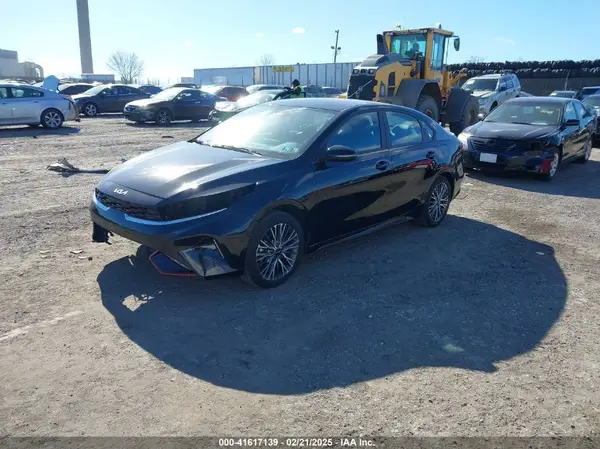 3KPF54AD2PE533568 2023 KIA FORTE - Image 2