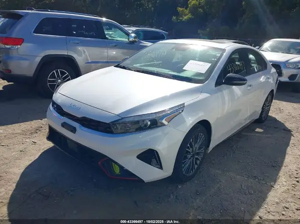 3KPF54AD2PE534123 2023 KIA FORTE - Image 2