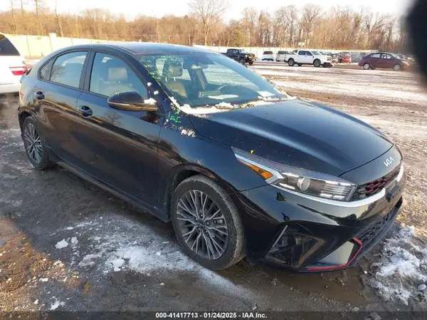 3KPF54AD2PE534865 2023 KIA FORTE - Image 1