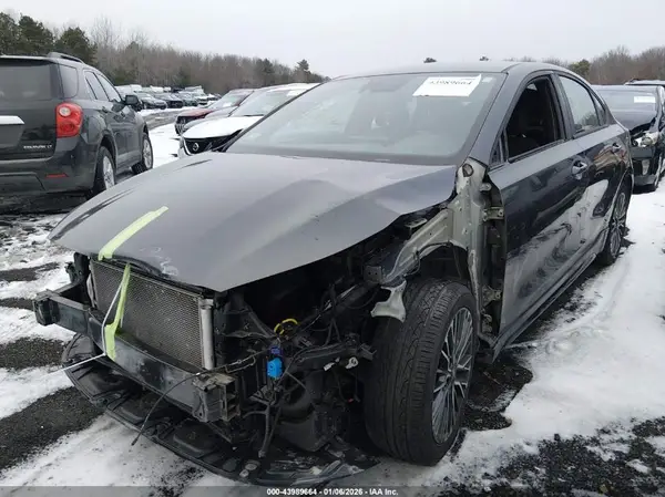 3KPF54AD2PE536308 2023 KIA FORTE - Image 2