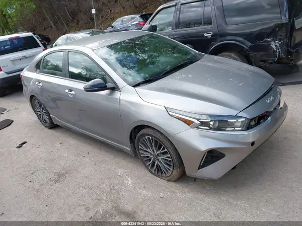 3KPF54AD2PE539659 2023 KIA FORTE - Image 1