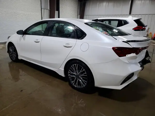 3KPF54AD2PE539855 2023 KIA FORTE - Image 2