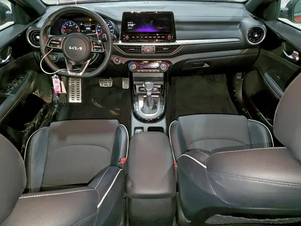 3KPF54AD2PE540651 2023 KIA FORTE - Image 8