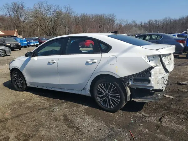 3KPF54AD2PE541508 2023 KIA FORTE - Image 2
