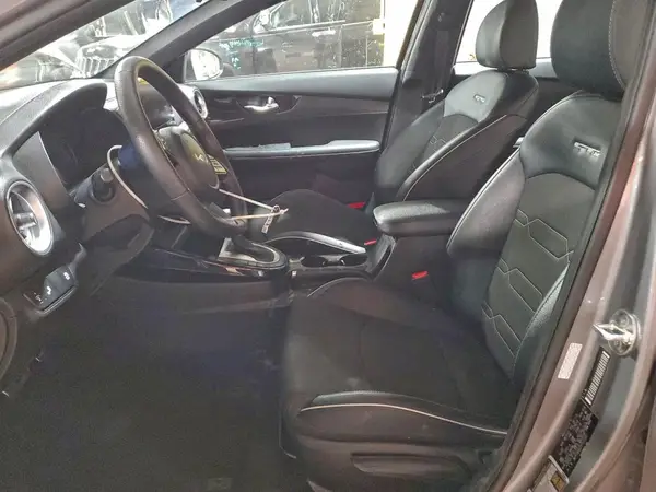 2023 KIA FORTE auction photo 7
