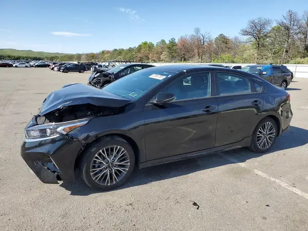 3KPF54AD2PE560673 2023 KIA FORTE - Image 1