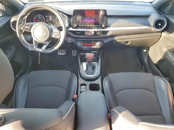3KPF54AD2PE565503 2023 KIA FORTE - Image 8