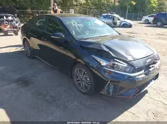 3KPF54AD2PE567025 2023 KIA FORTE