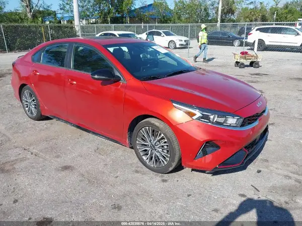3KPF54AD2PE567445 2023 KIA FORTE - Image 1