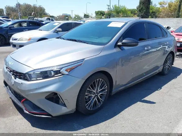3KPF54AD2PE568465 2023 KIA FORTE - Image 2