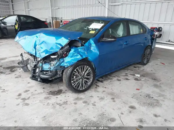 3KPF54AD2PE572354 2023 KIA FORTE - Image 2
