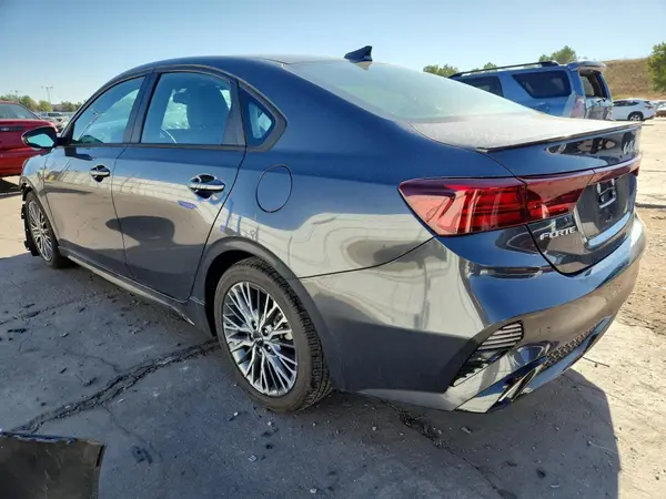 3KPF54AD2PE574329 2023 KIA FORTE - Image 2