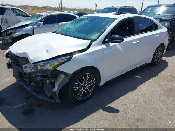 3KPF54AD2PE574394 2023 KIA FORTE - Image 2