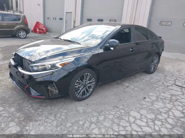 3KPF54AD2PE577327 2023 KIA FORTE - Image 2
