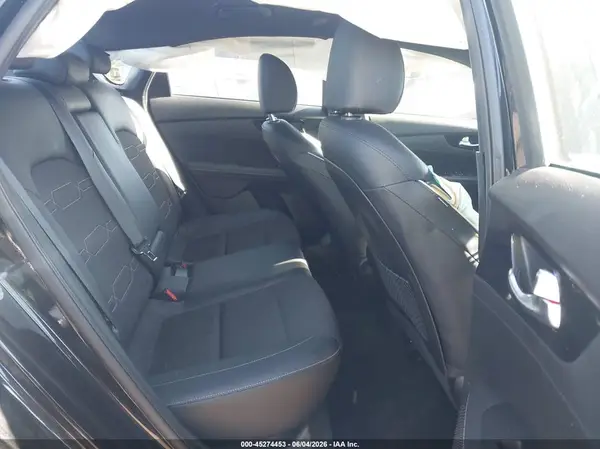 3KPF54AD2PE578428 2023 KIA FORTE - Image 8