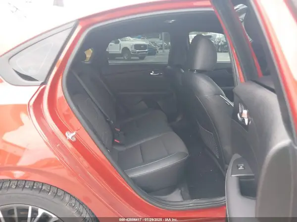 3KPF54AD2PE578994 2023 KIA FORTE - Image 8
