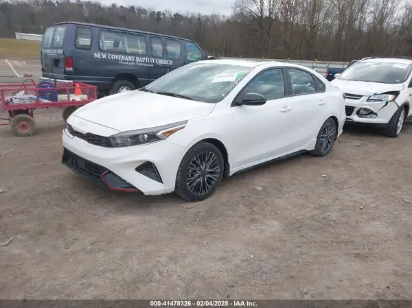 3KPF54AD2PE582818 2023 KIA FORTE - Image 2