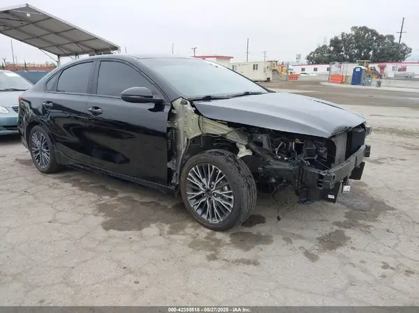 3KPF54AD2PE590062 2023 KIA FORTE - Image 1