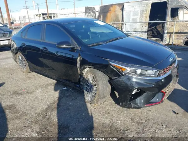 3KPF54AD2PE599392 2023 KIA FORTE - Image 1