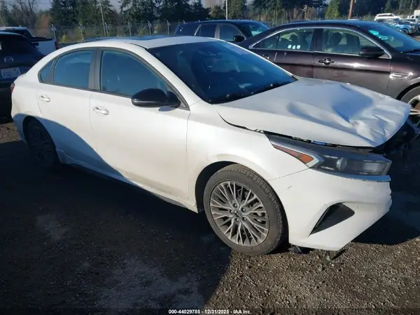 3KPF54AD2PE603926 2023 KIA FORTE - Image 1