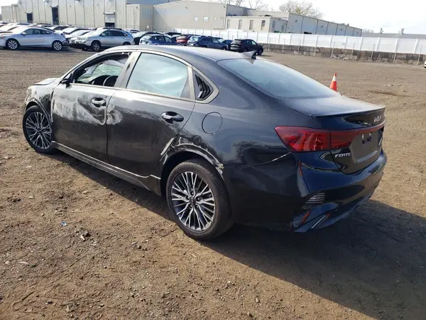 3KPF54AD2PE604073 2023 KIA FORTE - Image 2